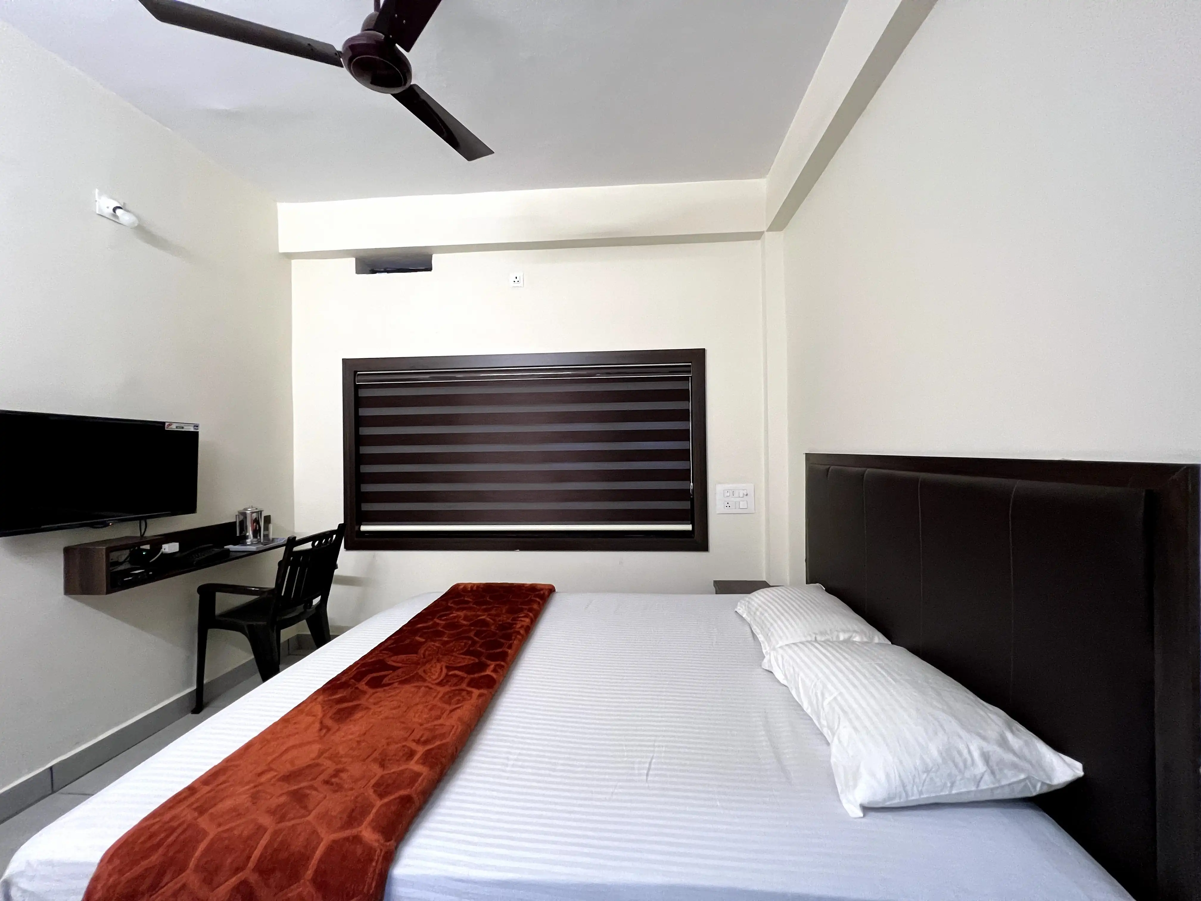 Best Budget Rooms in Gudalur, Tamil Nadu | Stay Near Ooty | Family Room